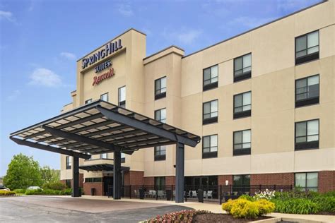 st louis airport hotels with shuttle|Hotel in Earth City, MO .